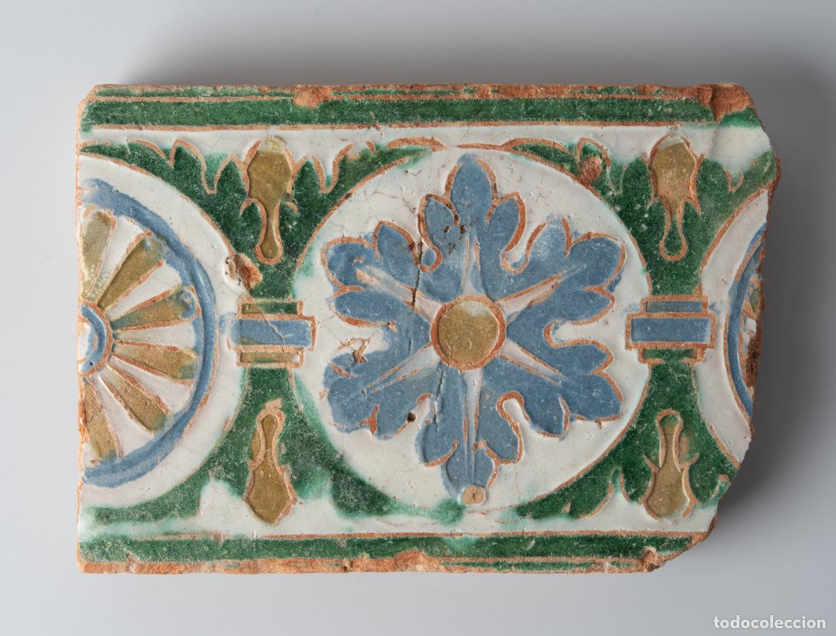 Antig&uuml;edades: Azulejo Toledo, Espa&ntilde;a - Siglo XVI - Arista/Cuenca