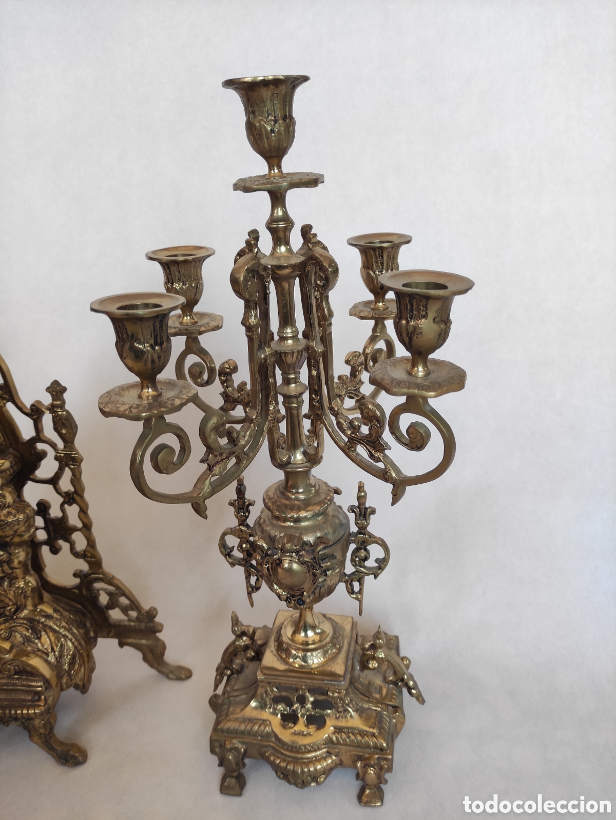 Antig&uuml;edades: Reloj y candelabros en bronce - Foto 13