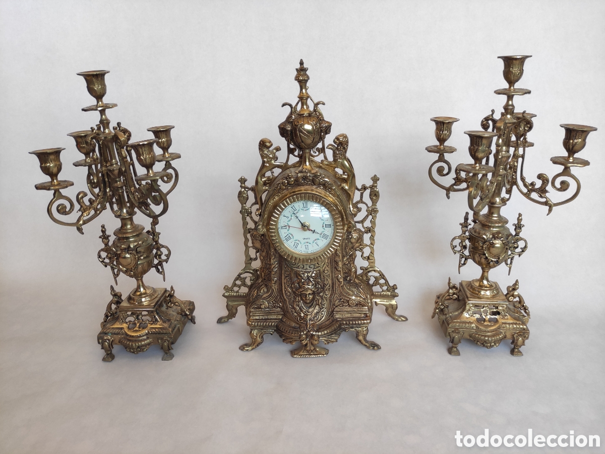 Antig&uuml;edades: Reloj y candelabros en bronce - Foto 1