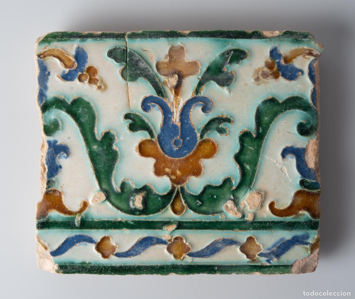 Antig&uuml;edades: Azulejo, Espa&ntilde;a - Siglo XVI - Arista/Cuenca