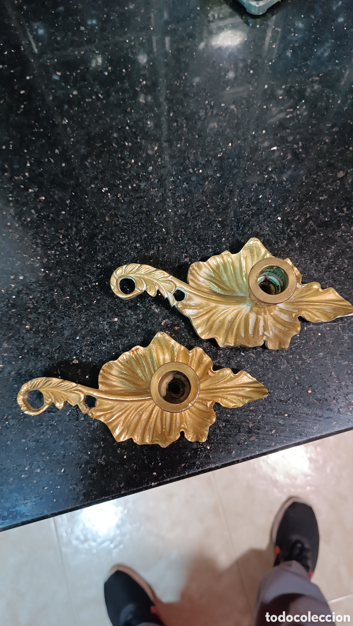 Antig&uuml;edades: Portavelas antiguos de bronce