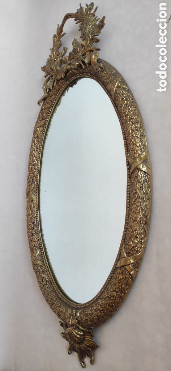 Antig&uuml;edades: Magn&iacute;fico espejo de bronce 9,5 kl.