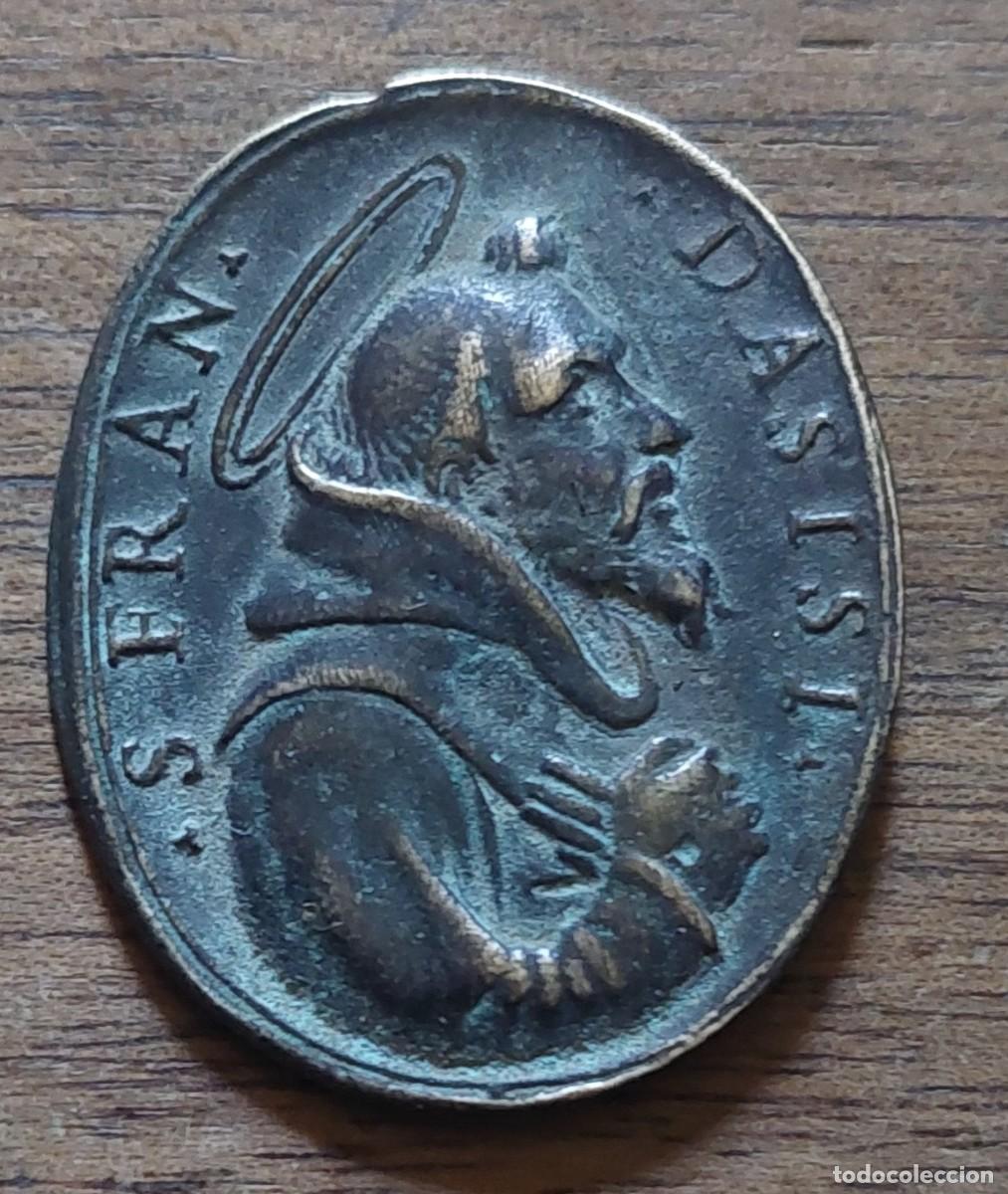 Antig&uuml;edades: Antigua medalla San Francisco y San Antonio de Padua