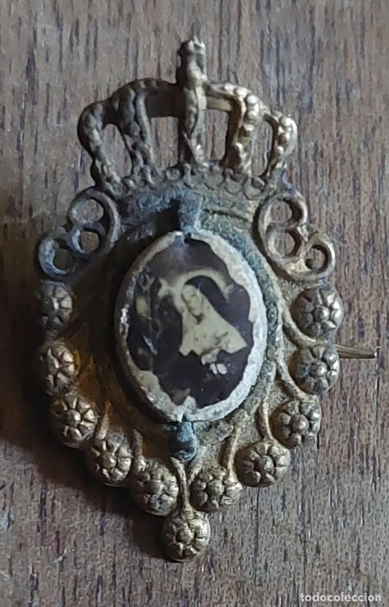 Antig&uuml;edades: Antiguo broche virgen - Foto 1