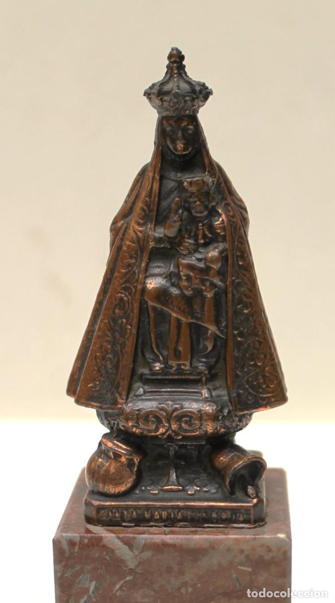Antig&uuml;edades: FIGURA DE SANTA MARIA DE NURIA.