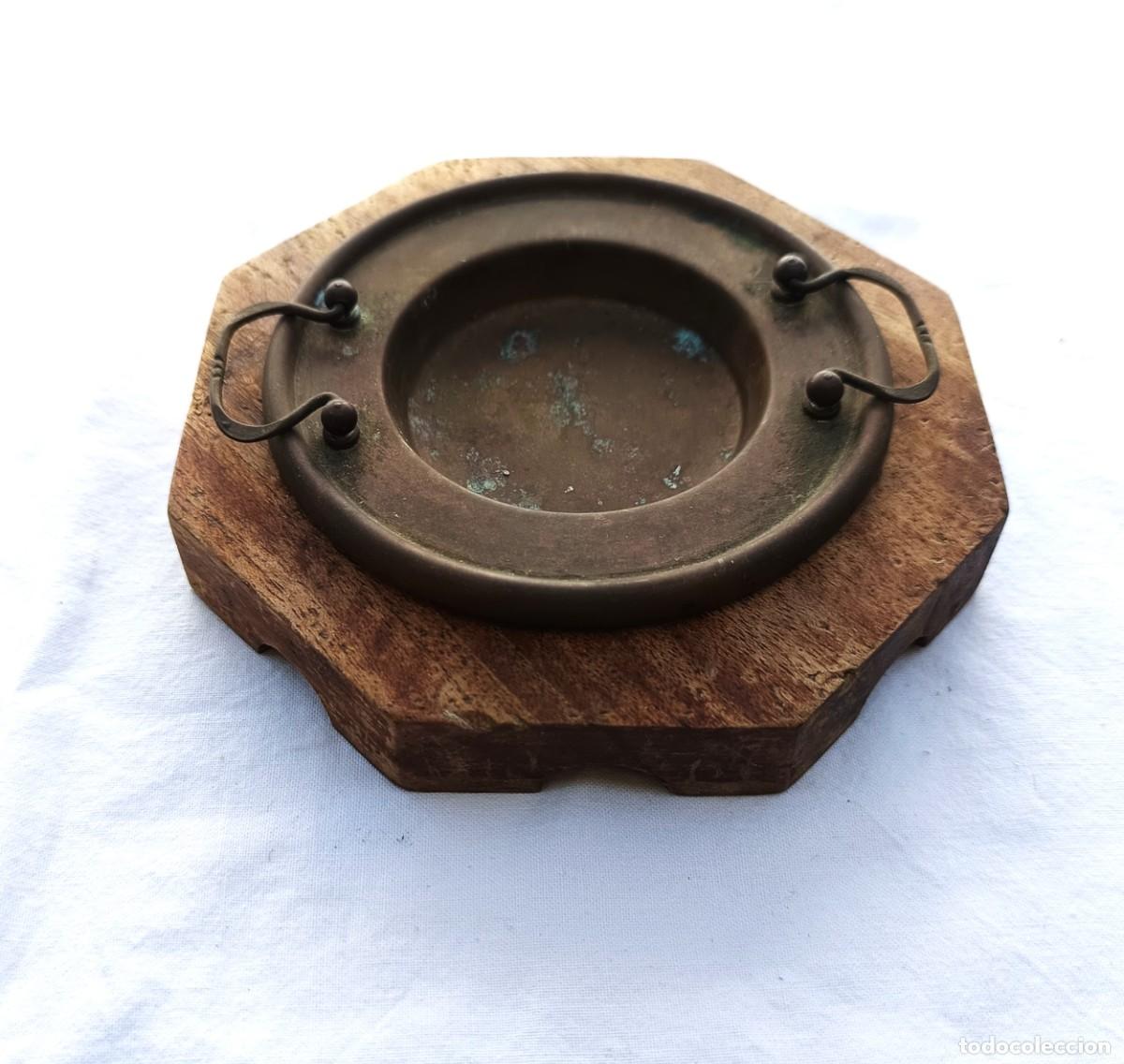 Antig&uuml;edades: Brasero - Lat&oacute;n dorado, Bronce dorado, Roble Francia - Art D&eacute;co - 1910-1920