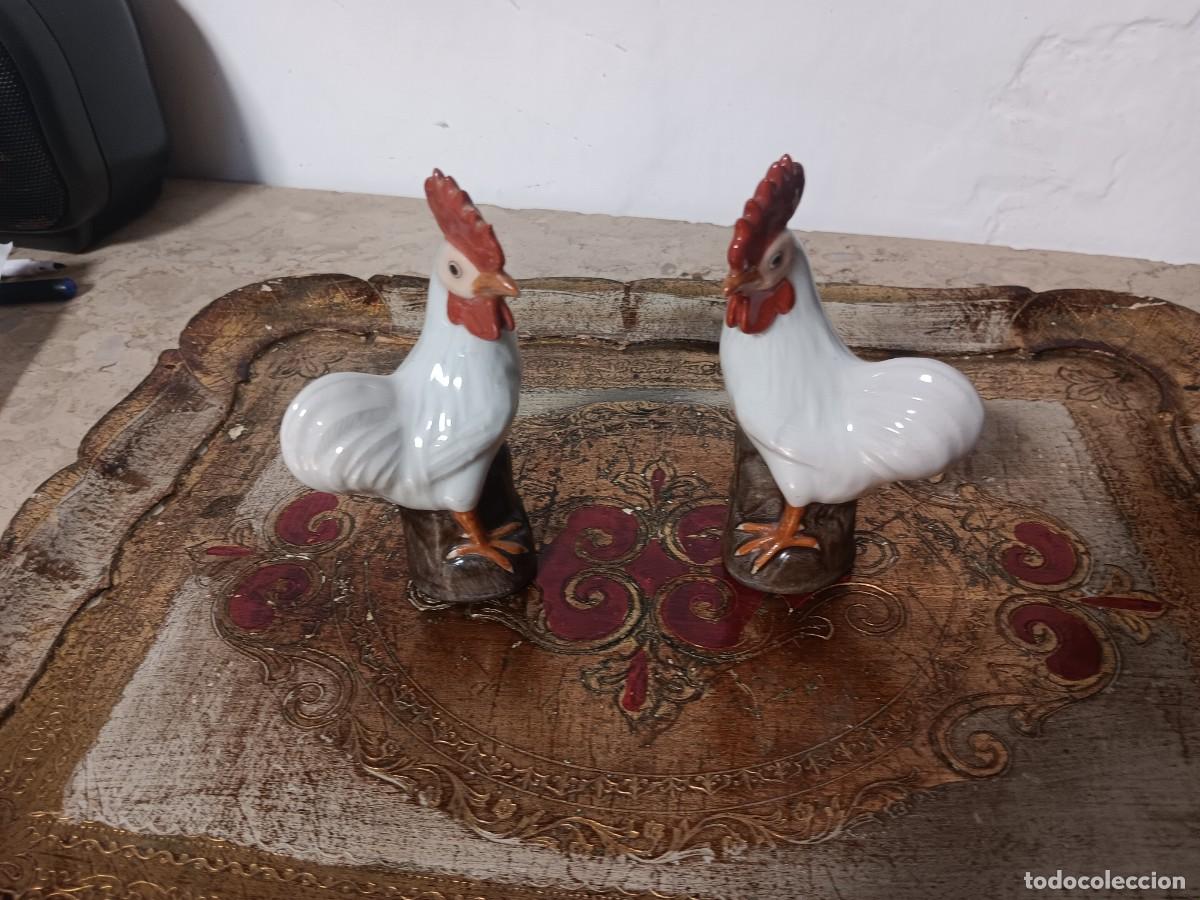 Antig&uuml;edades: Gallos pareja de porcelana china