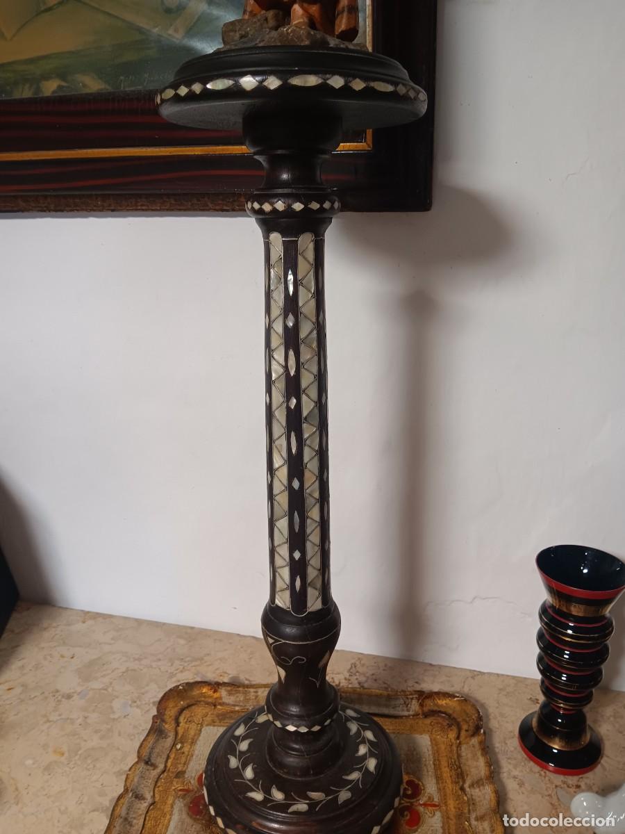 Antig&uuml;edades: Pedestal con incrustacion en nacar - Foto 2