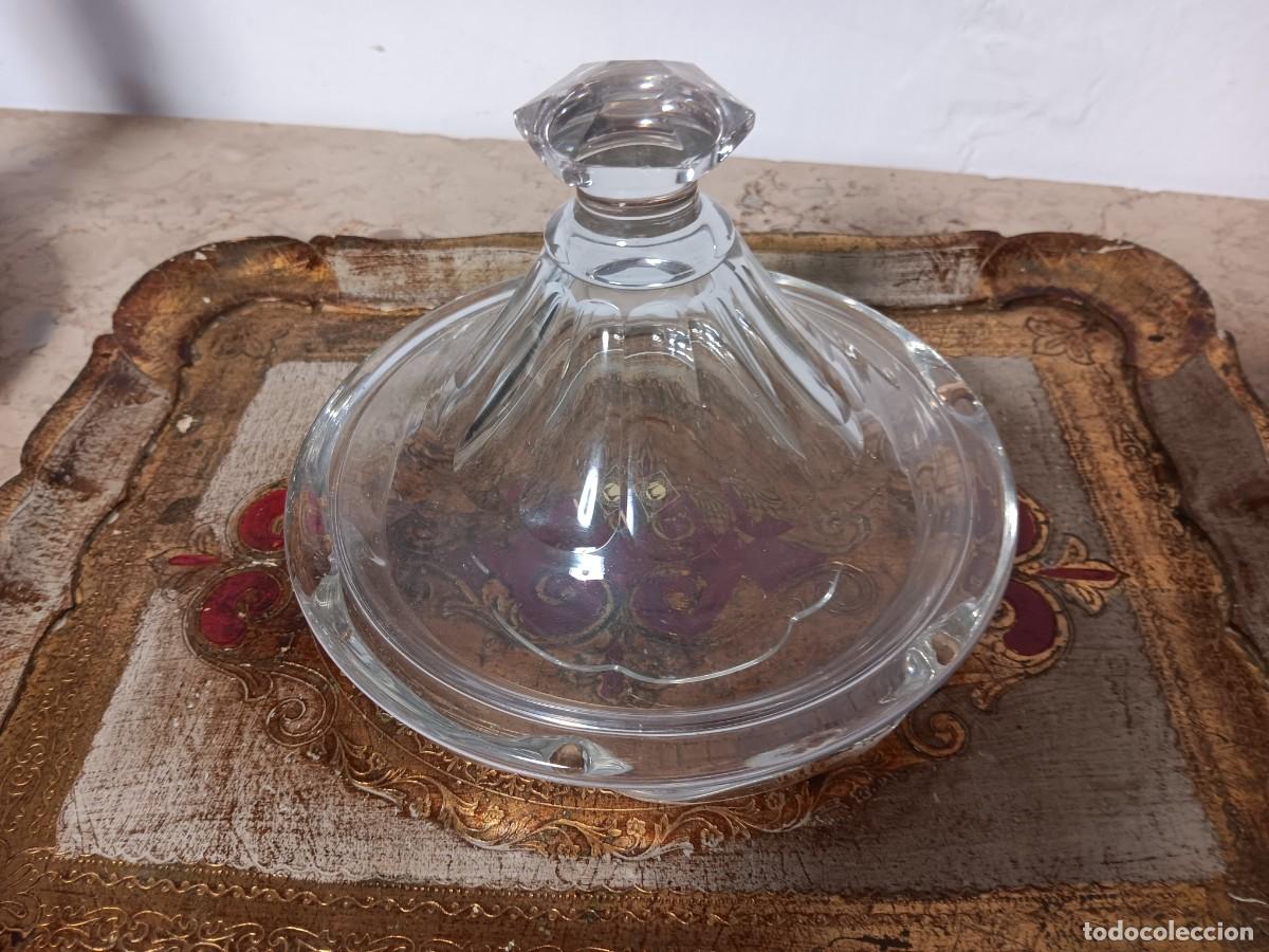 Antig&uuml;edades: Bombonera de cristal tallado