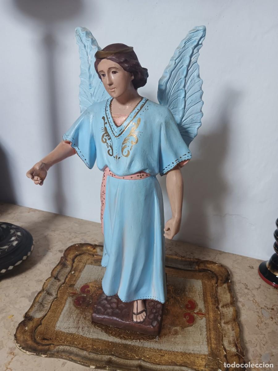 Antig&uuml;edades: Escultura de &aacute;ngel.. - Foto 1