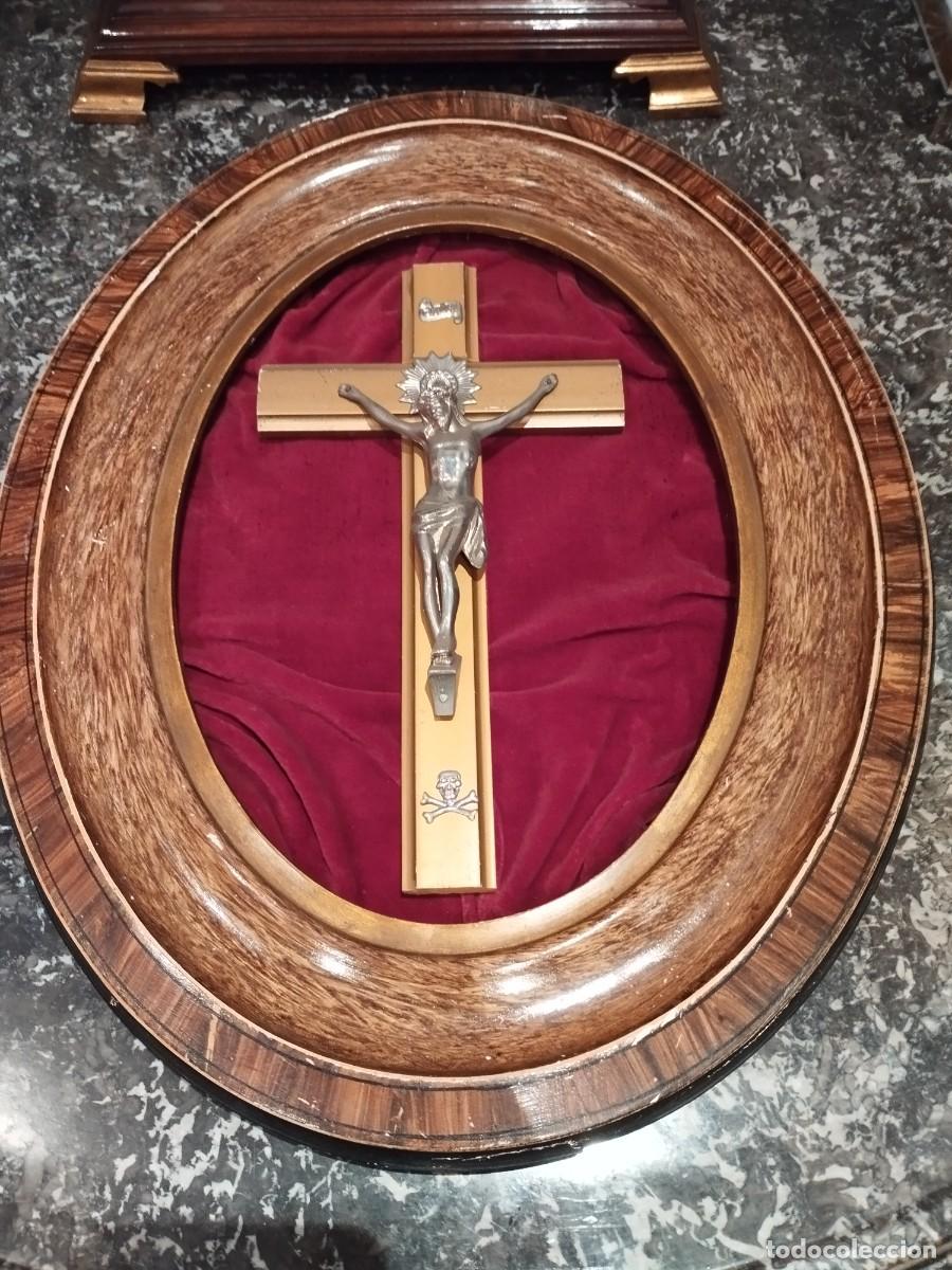 Antig&uuml;edades: antiguo Ovalo Crucifijo 40x30 cm