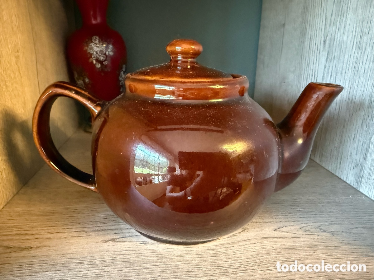 Antig&uuml;edades: TETERA INGLESA de cer&aacute;mica esmaltada &rdquo;Brown Betty&rdquo;