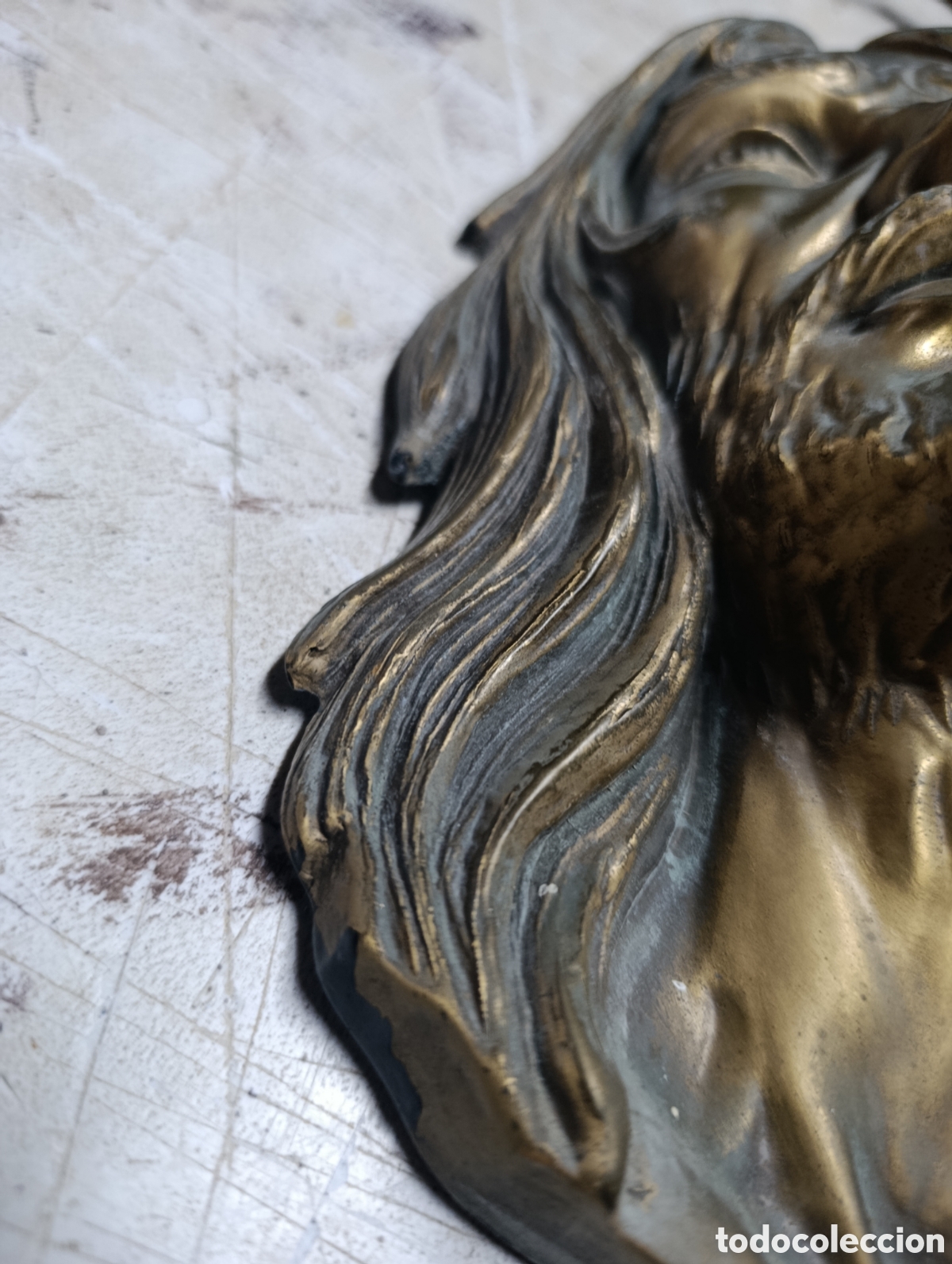 Antig&uuml;edades: Cristo de bronce fiimado - Foto 2