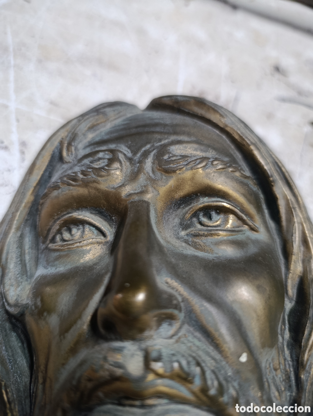 Antig&uuml;edades: Cristo de bronce fiimado - Foto 5