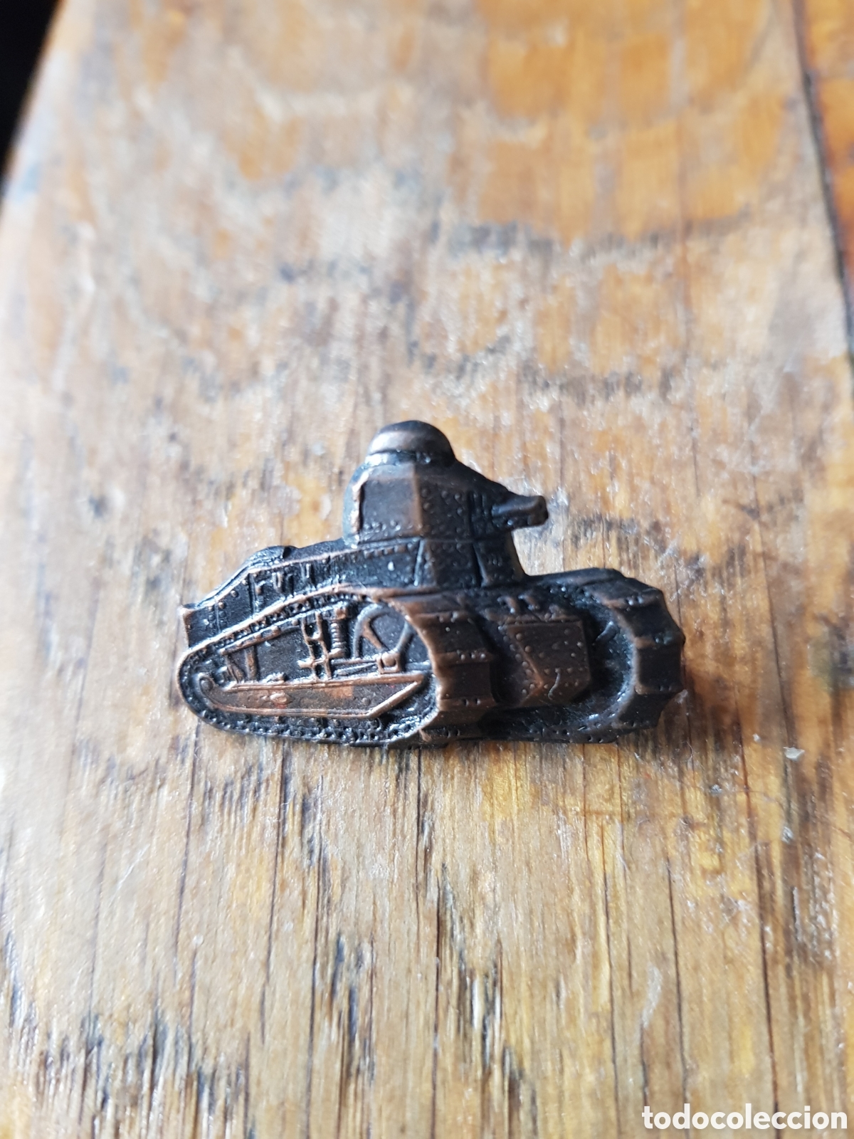 Antig&uuml;edades: ANTIGUA INSIGNIA GUERRA CIVIL
