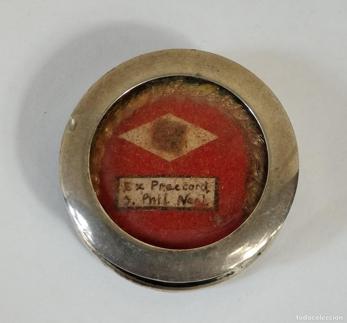 Antig&uuml;edades: ANTIGUO RELICARIO. EX PRAECORD S. PHIL. NERI. PLATA PUNZONADA. SIGLOS XVIII-XIX