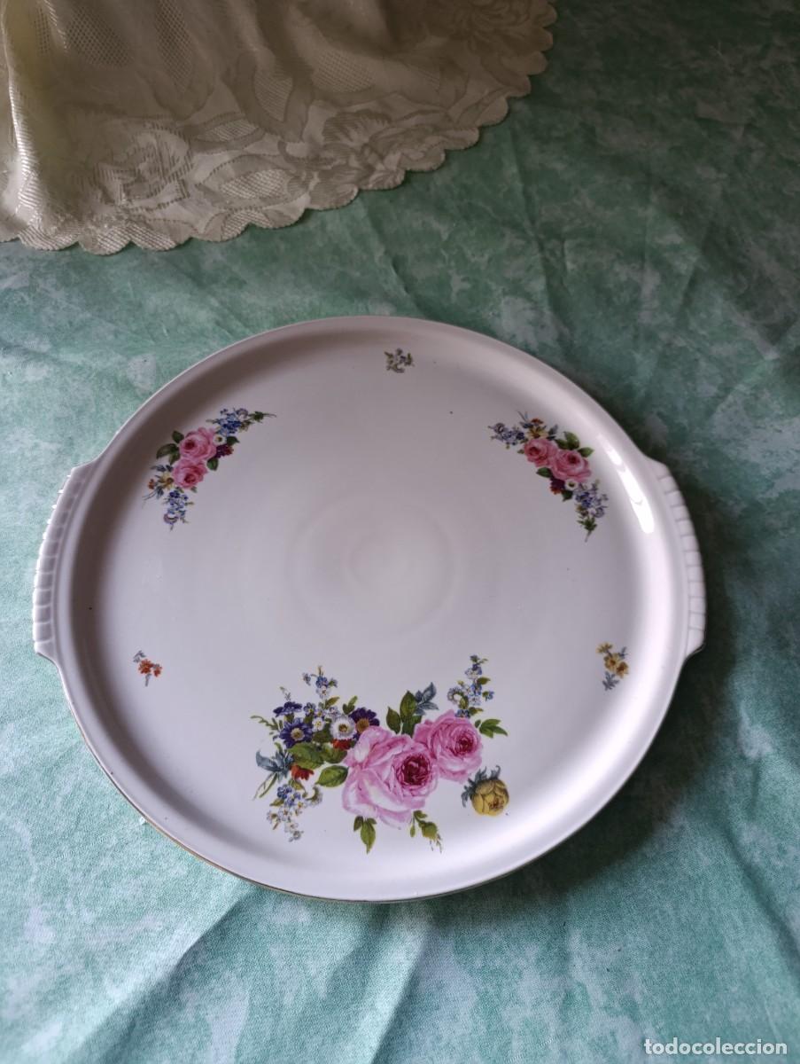 Antig&uuml;edades: Precioso plato tartero de porcelana Langenthal con motivo floral