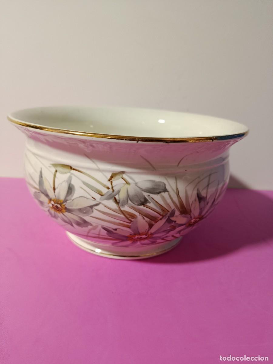 Antig&uuml;edades: ORINAL ANTIGUO DE PORCELANA.NUMERADO. PINTADO EN ORO