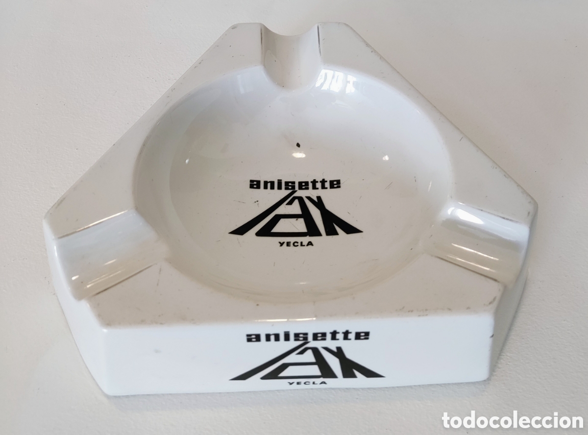 Antig&uuml;edades: Cenicero publicitario Anisette Yecla grande Royal China Vigo vintage bar a&ntilde;os 70