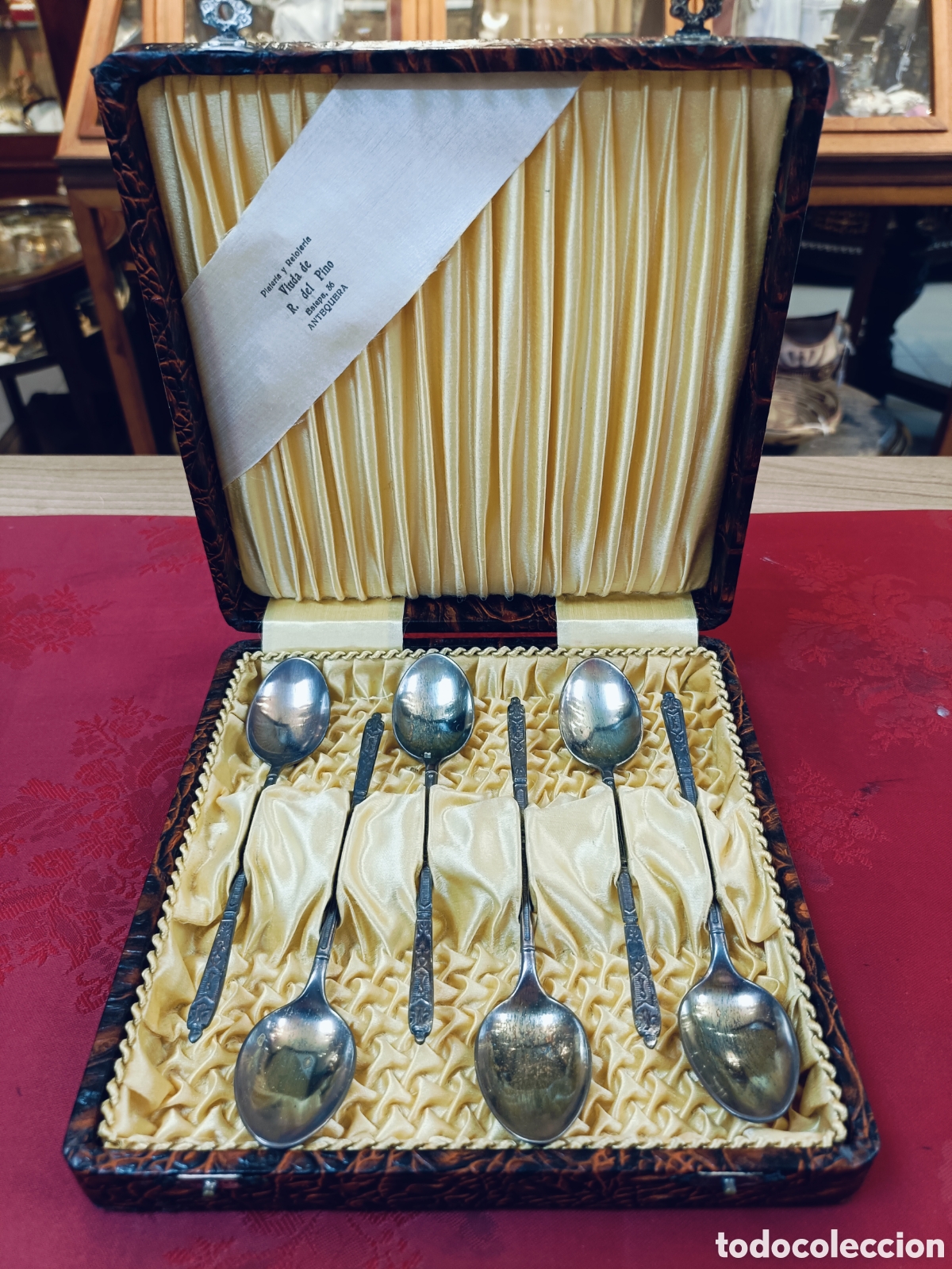 Antig&uuml;edades: ANTIGUO JUEGO DE 6 CUCHARILLAS DE POSTRE . METAL PLATEADO . CON ESTUCHE ORIGINAL