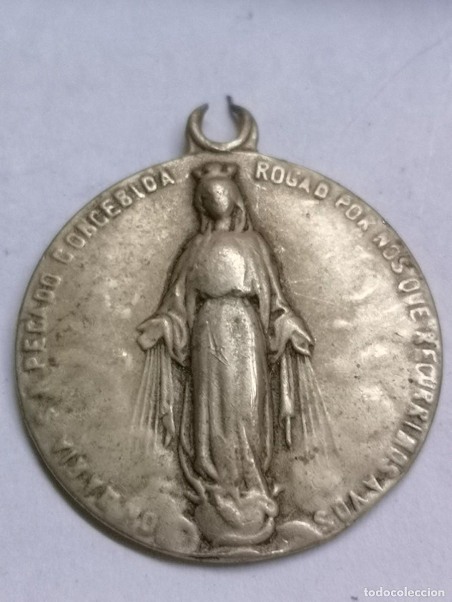 Antig&uuml;edades: Medalla Maria Sin pecado Concebida Rogar por Nos que recurrimos a Vos