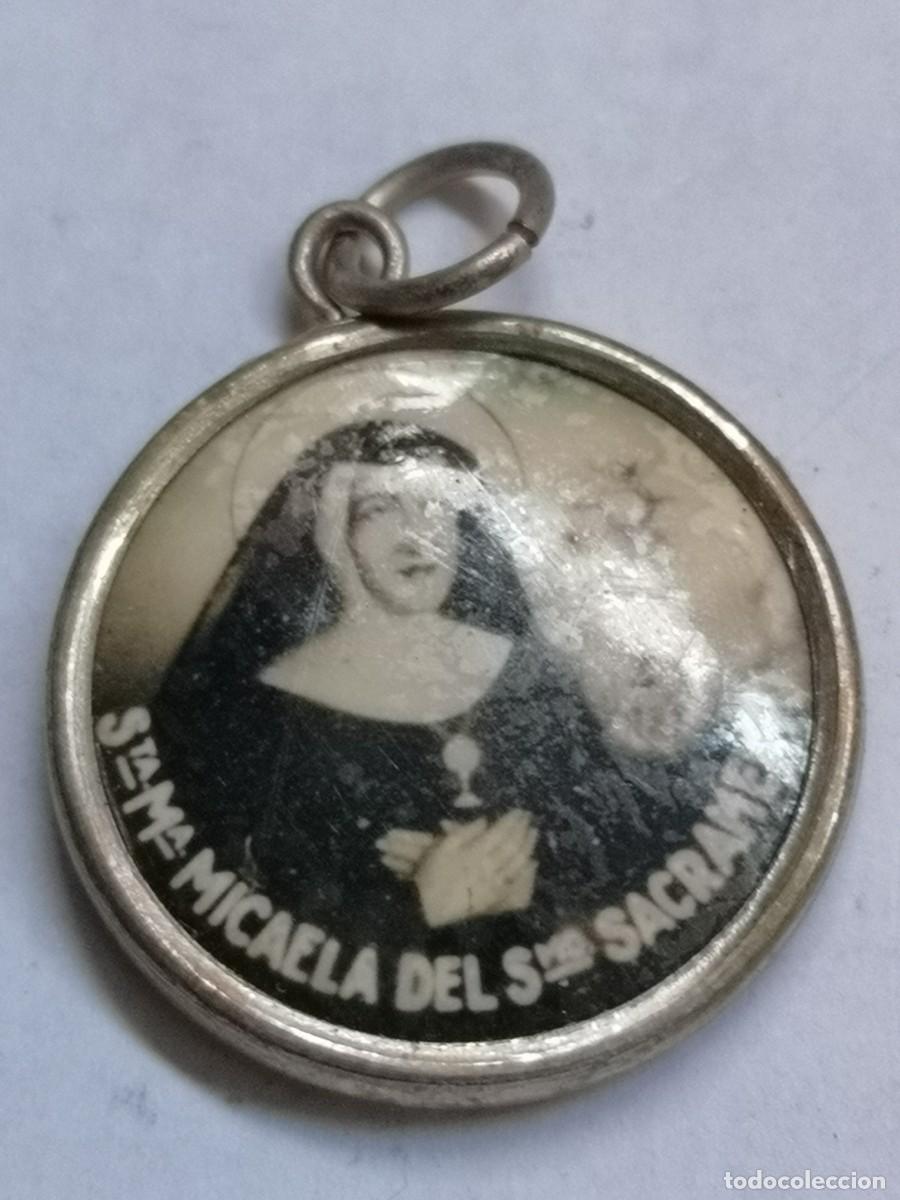 Antig&uuml;edades: Medalla Reliquia Santa Maria Micaela