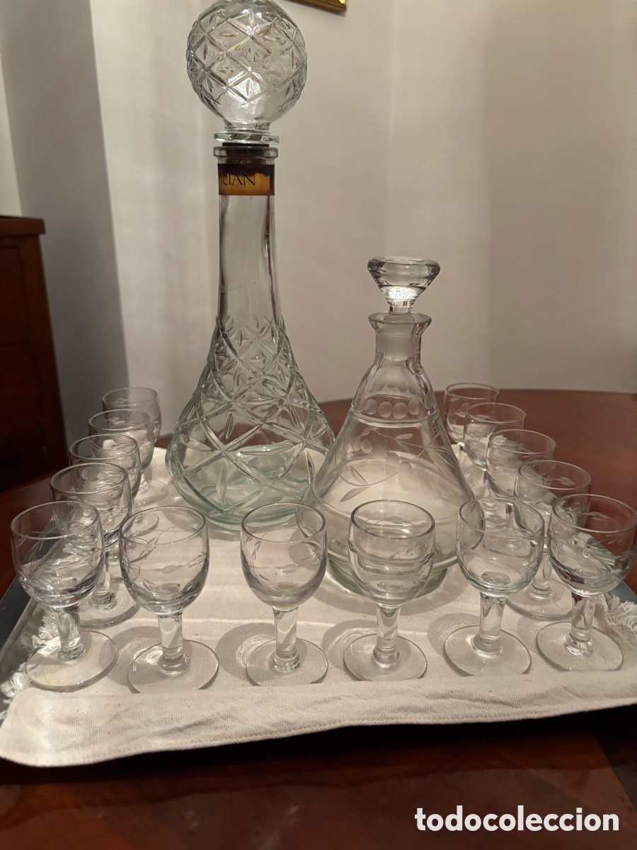 Antig&uuml;edades: Juego de copas de Licor