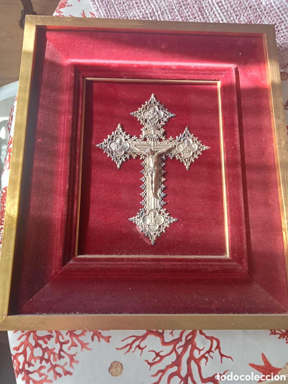 Antig&uuml;edades: Cruz de plata Cristo con 4 Evangelistas Enmarcada