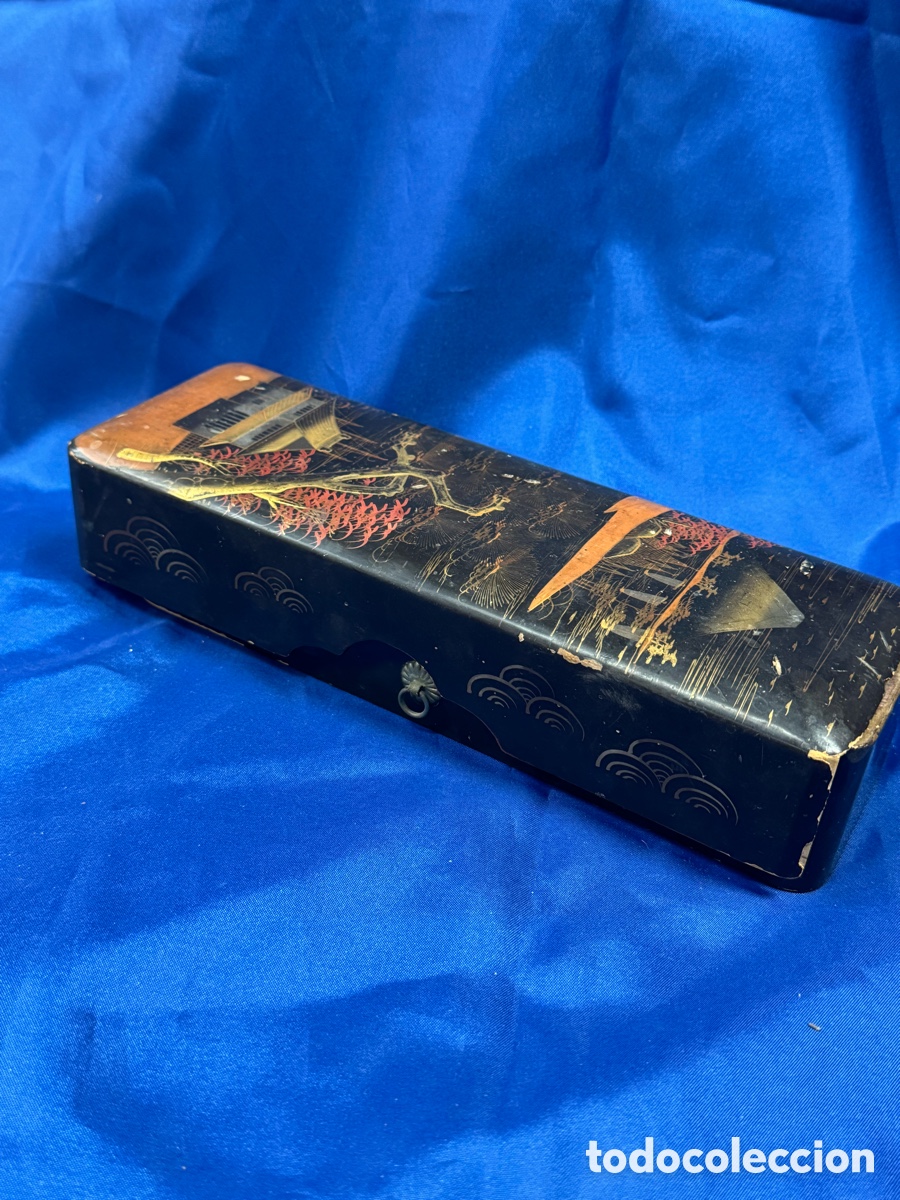 Antig&uuml;edades: Caja de madera esmaltada japonesa