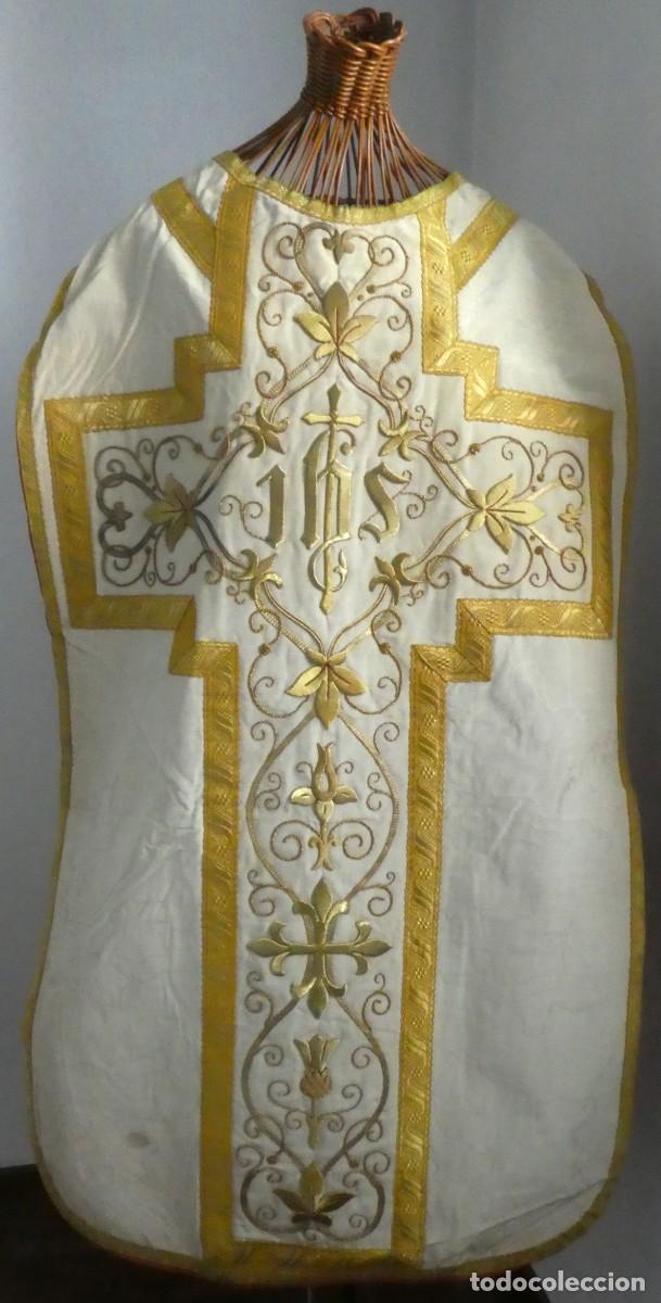 Oggetti Antichi: ANTIGUA CASULLA BORDADA CON HILO MET&Aacute;LICO ORO PPIO.S.XX