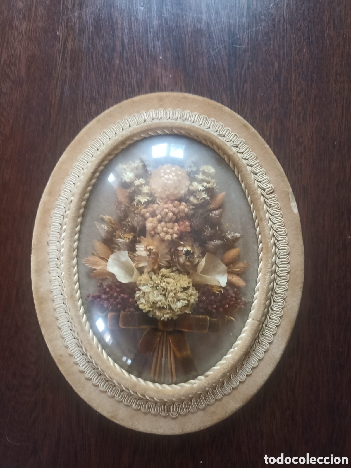 Antig&uuml;edades: Cuadro flores secas con cristal c&oacute;ncavo artesan&iacute;a Julte a&ntilde;os 60
