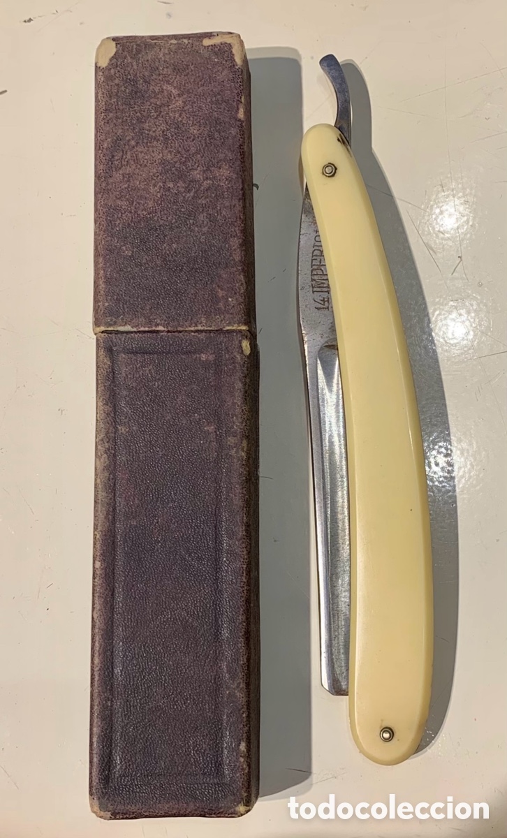 Antig&uuml;edades: Navaja de Barbero. 14 Imperial. Con su caja. Acero y baquelita.