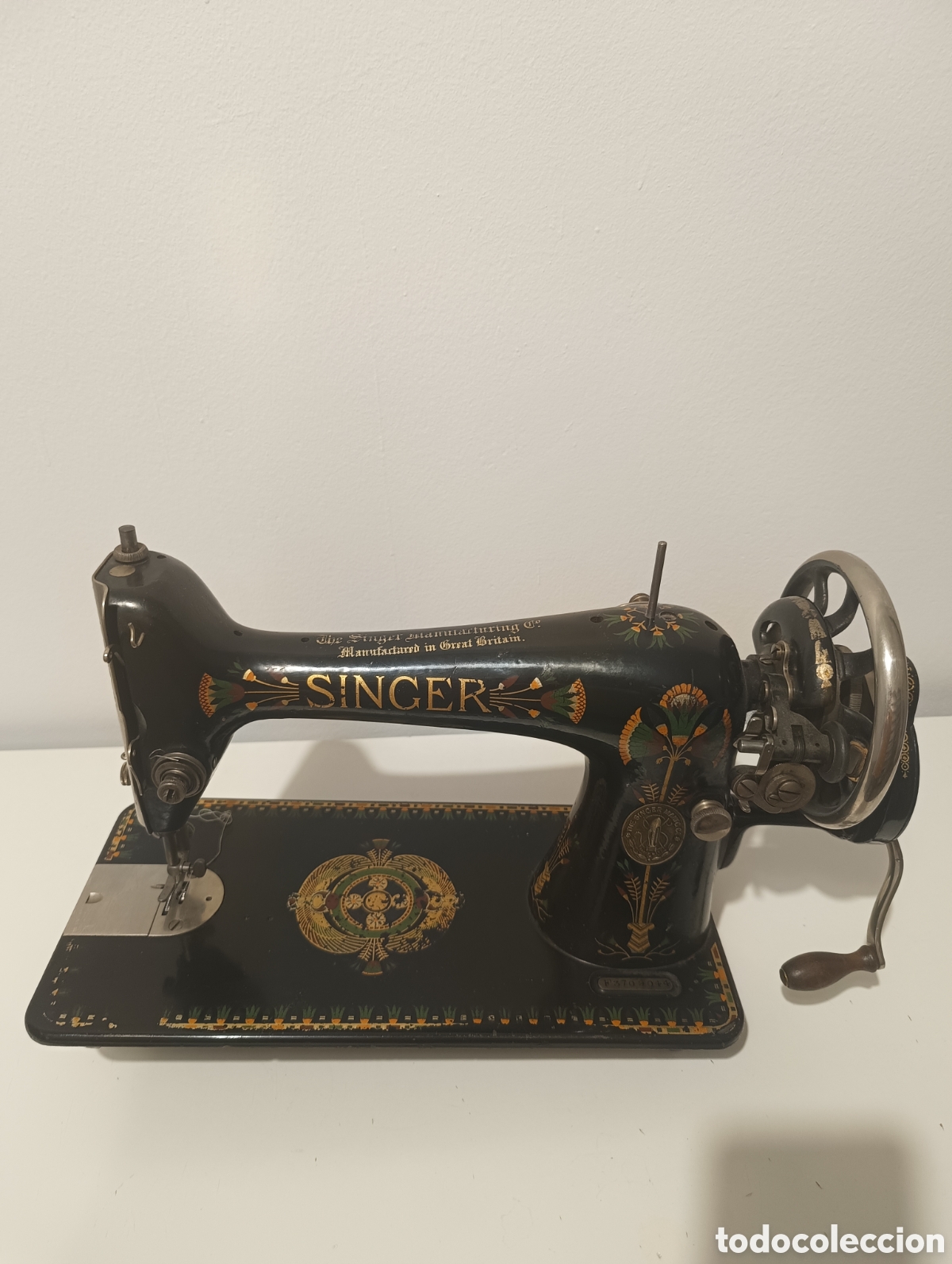 Antig&uuml;edades: M&aacute;quina de coser Singer Lotus 1911