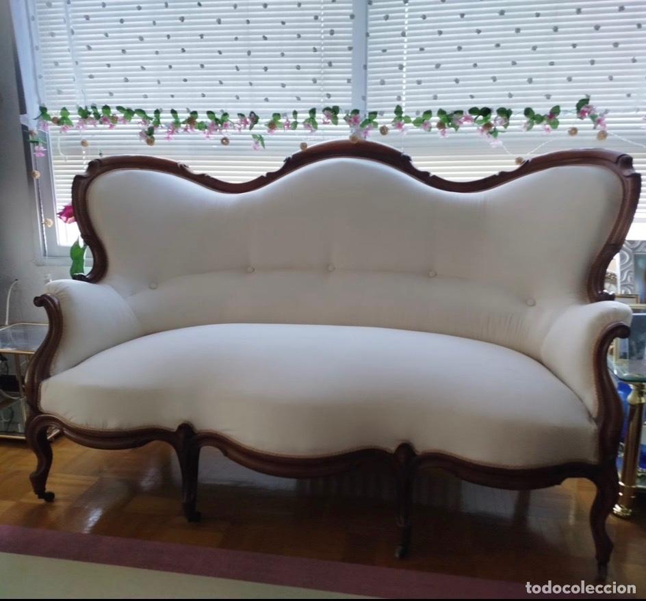 Antig&uuml;edades: Sill&oacute;n Isabelino con Ruedines - Foto 1