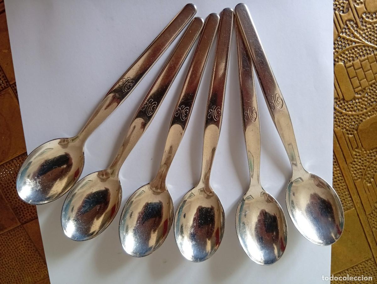 Antig&uuml;edades: Cucharas de postre de plata (6 unidades)