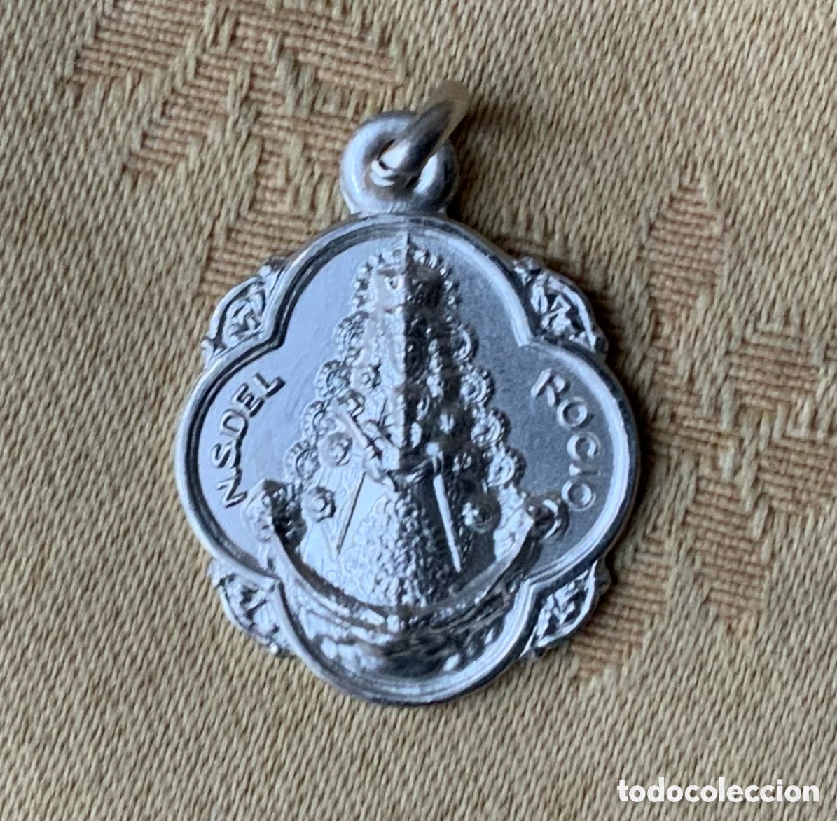 Antig&uuml;edades: ANTIGUA MEDALLA VIRGEN DEL ROCIO EN PLATA