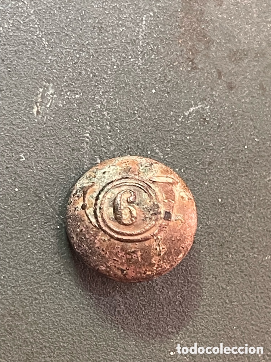 Antig&uuml;edades: Bot&oacute;n Caballer&iacute;a/Infanter&iacute;a Siglo XIX