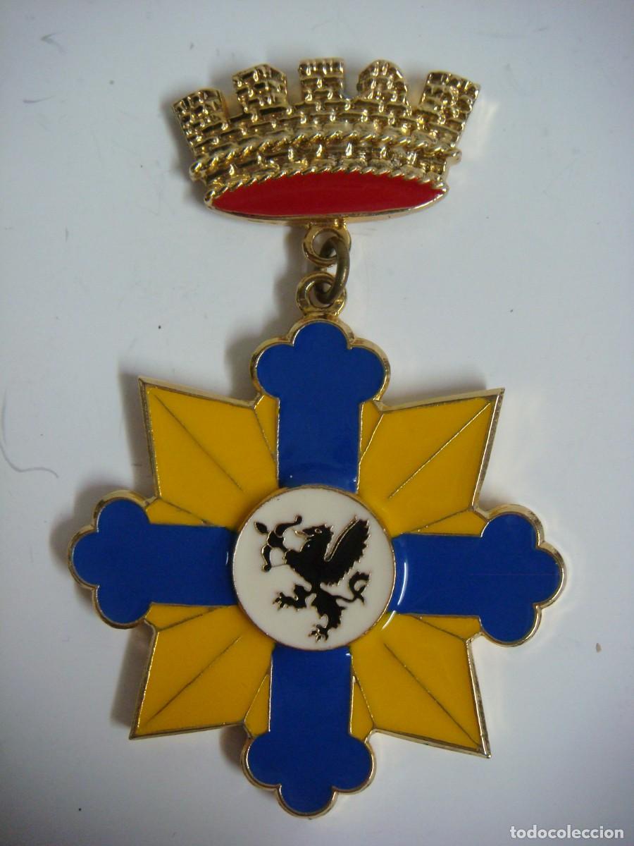 Antig&uuml;edades: MEDALLA METALICA DE SEMANA SANTA-CAJ N&ordm;-23