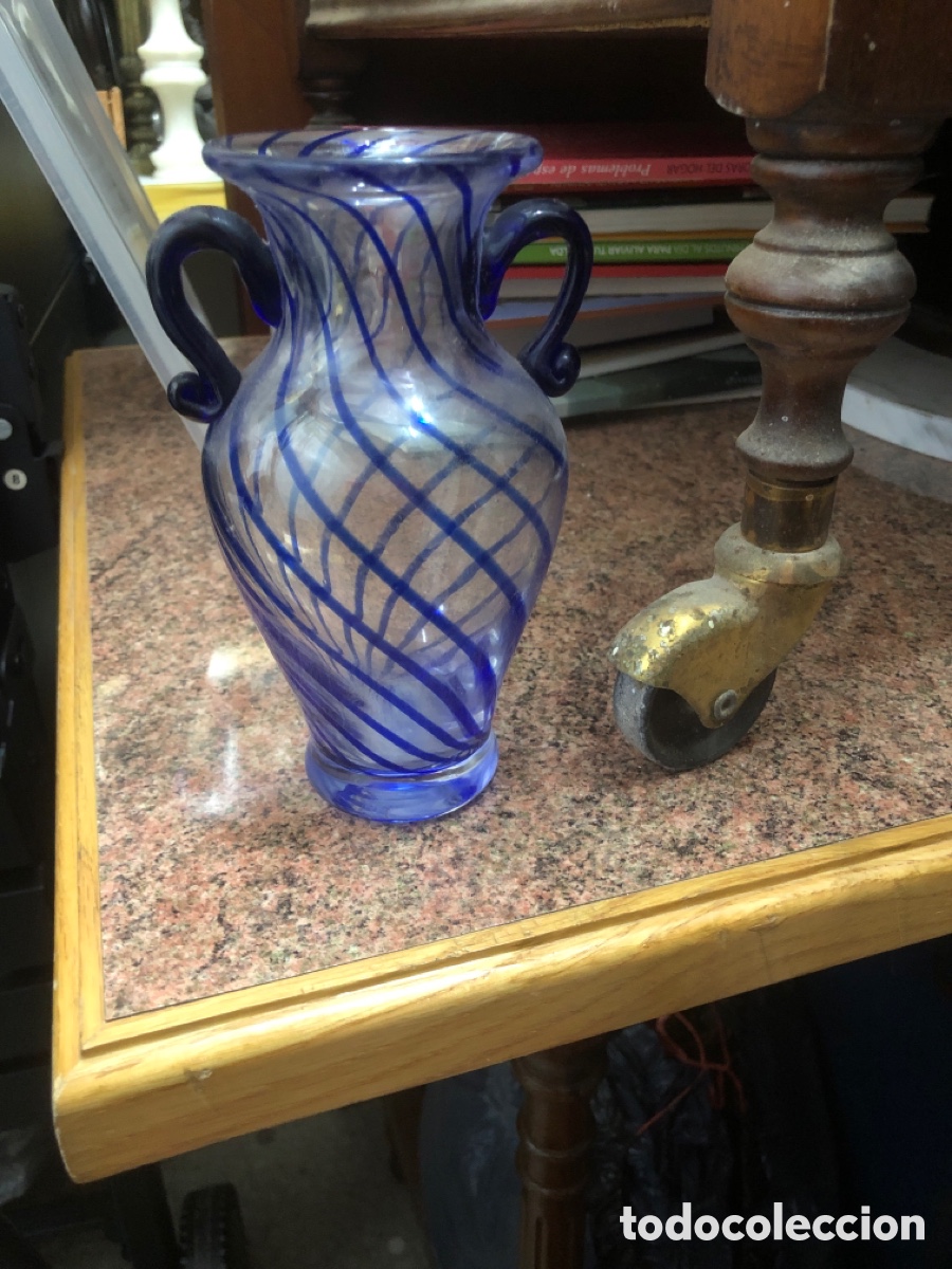 Antig&uuml;edades: Jarr&oacute;n cristal blanco/ azul con dos asas vintage