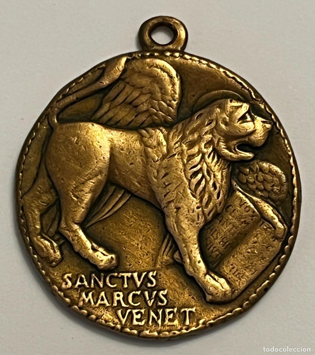 Antig&uuml;edades: MEDALLA, SANCTVS / MARCVS / VENET. Descripci&oacute;n directa: Le&oacute;n de San Marcos, de perfil mirando hacia