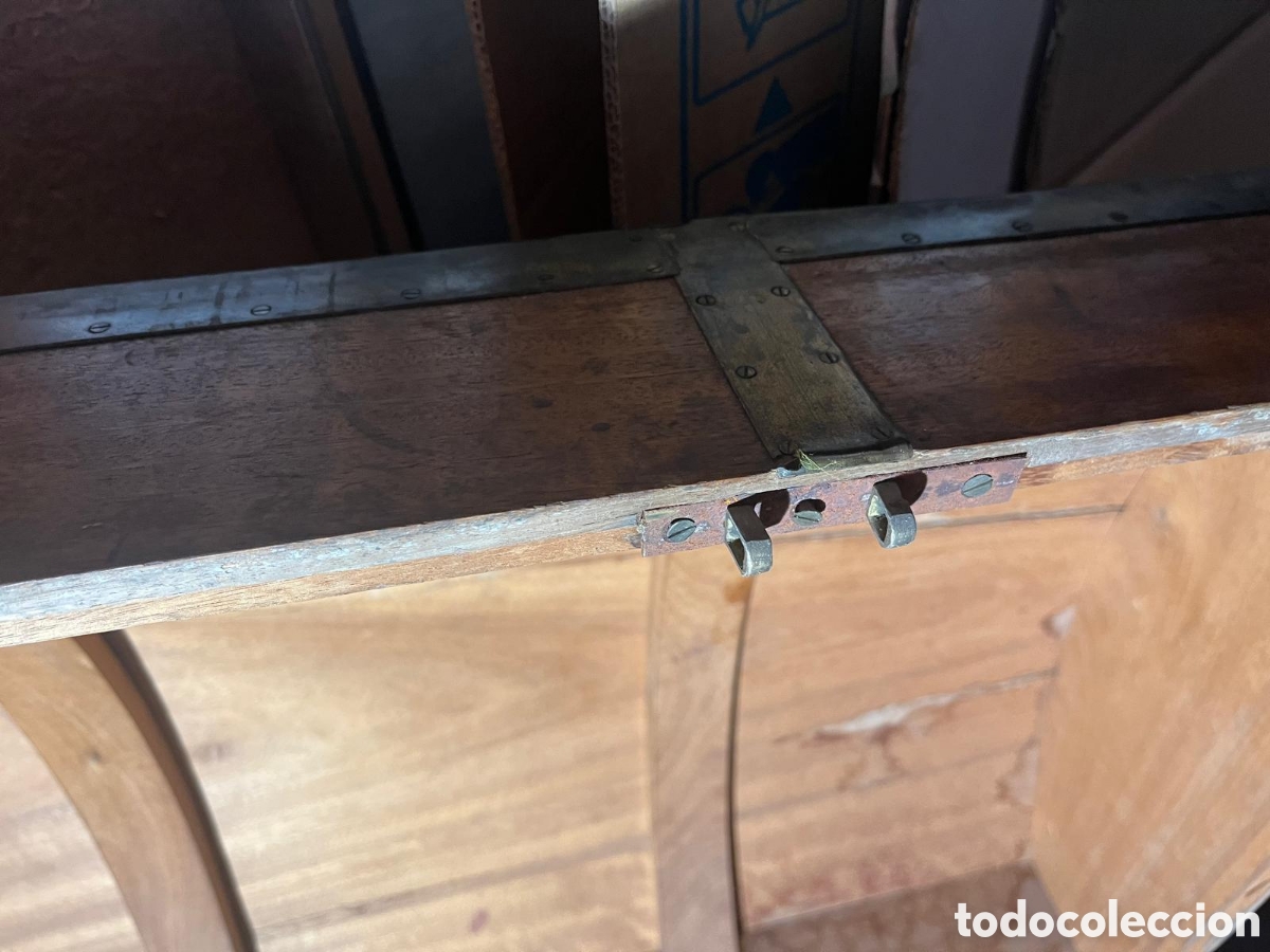 Antig&uuml;edades: Impresionante ba&uacute;l de alcanfor - Foto 5