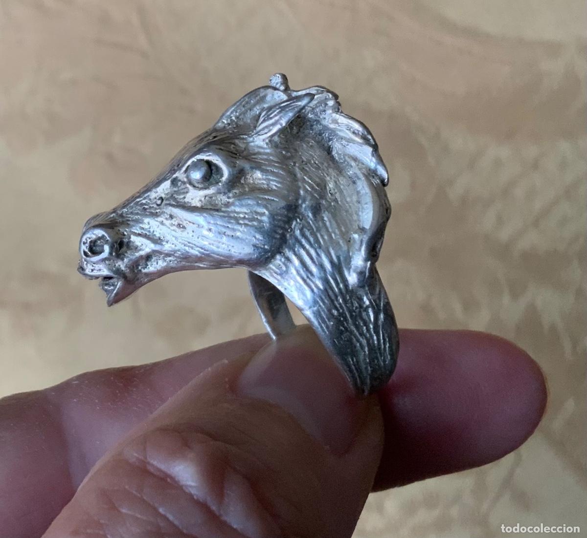 Antig&uuml;edades: ANTIGUO ANILLO DE PLATA CABEZA DE CABALLO - Foto 3