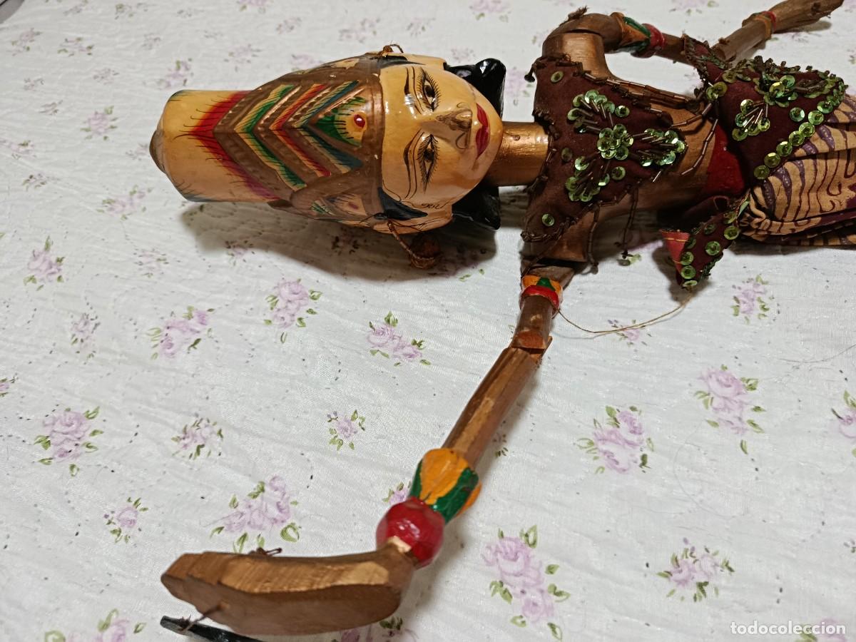 Antig&uuml;edades: MARIONETA BALINESA DE MADERA. ANTIGUA