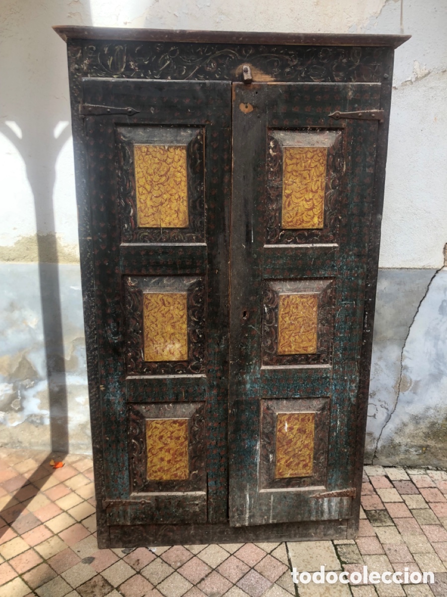 Oggetti Antichi: ANTIGUO ARMARIO ROPERO DE MADERA POLICROMADA SXIX