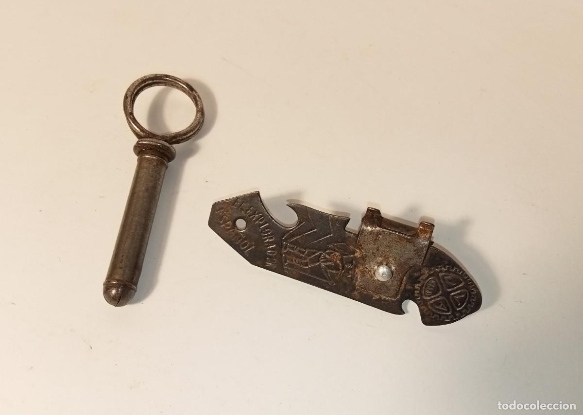 Antig&uuml;edades: SACACORCHOS Y ABRELATAS ANTIGUOS - Foto 1