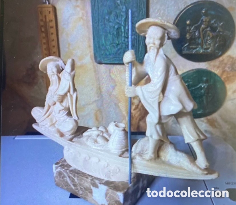 Antig&uuml;edades: Figura de dos pescadores asi&aacute;ticos