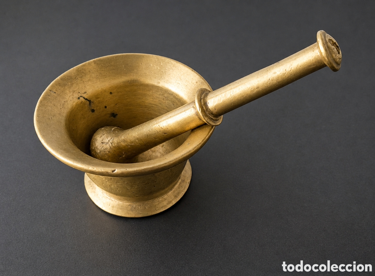 Antig&uuml;edades: Mortero almirez antiguo de bronce o lat&oacute;n con maza a&ntilde;os 50