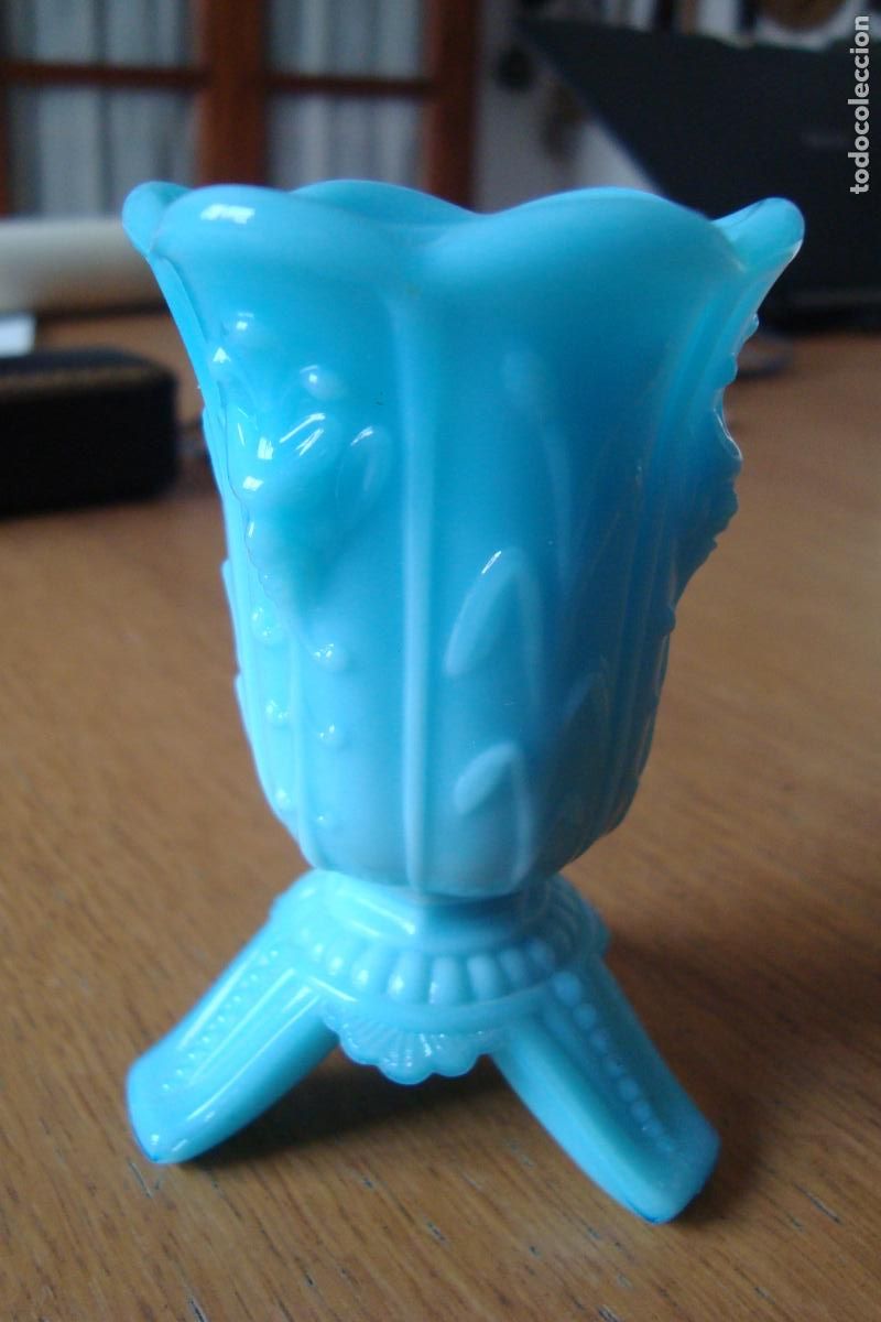 Antig&uuml;edades: ANTIGUO PALILLERO OPALINA AZUL TURQUESA. CARAS DEL DIABLO. SIGLO XX.
