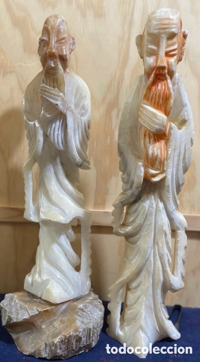 Antig&uuml;edades: Dos figuras de Monjes en M&aacute;rmol - Foto 2