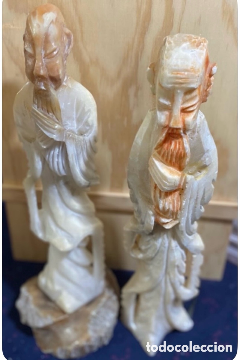 Antig&uuml;edades: Dos figuras de Monjes en M&aacute;rmol - Foto 1